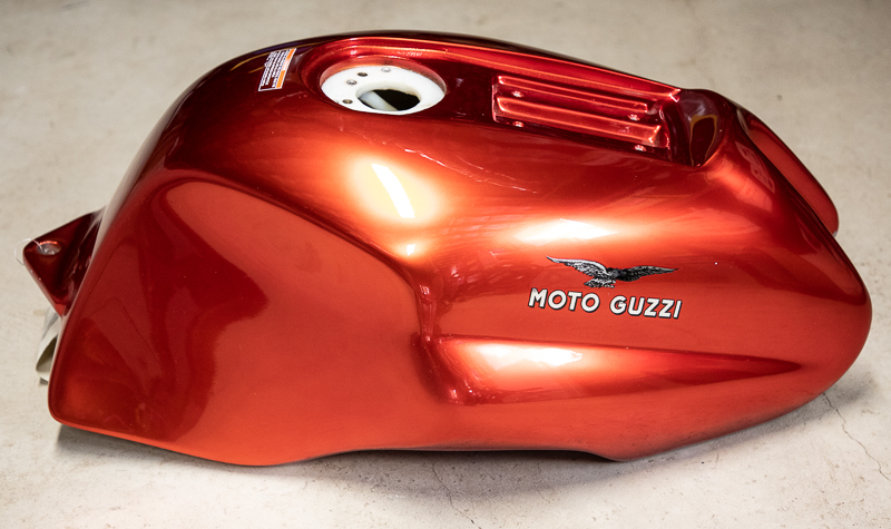 moto-guzzi-rosso-mandello-800-5.jpg