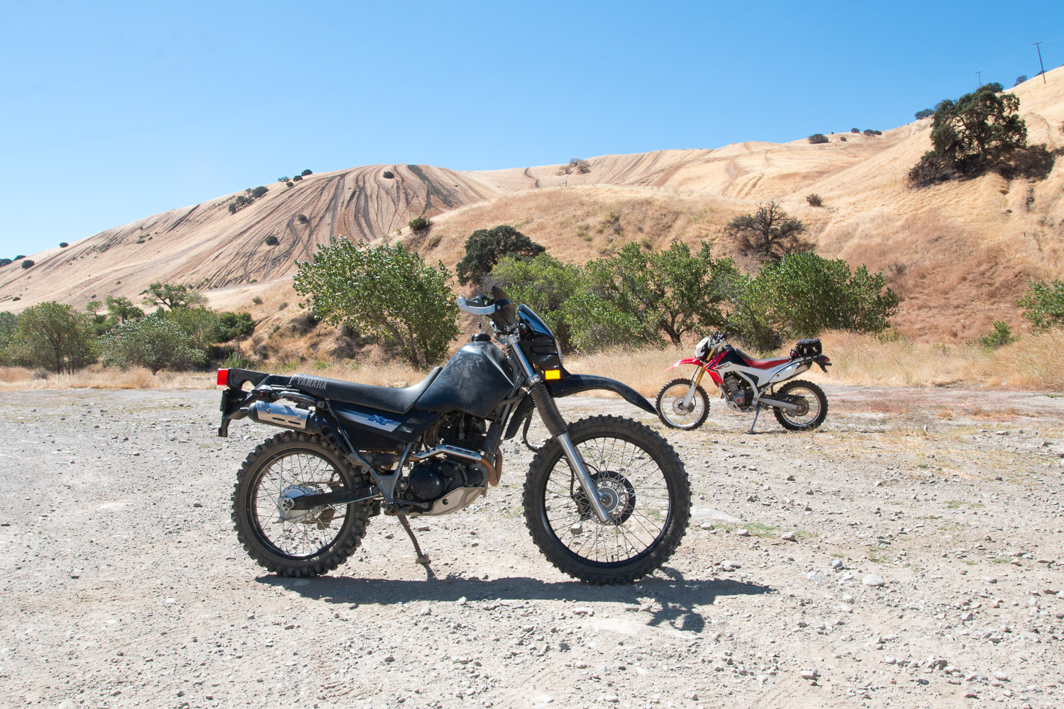 xt 225 scrambler